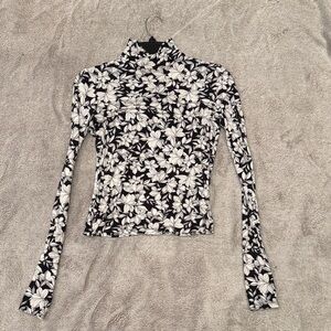 Alice + Olivia Monochrome Floral Long Sleeve Top